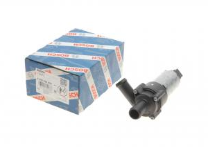 Насос циркуляції антифризу VW LT II 28-35 96-06 /T4 90-03 VAG 1J0 965 561 A BOSCH 0 392 020 024