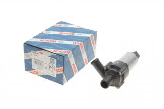 Насос циркуляції антифризу VW LT II 28-35 96-06 /T4 90-03 VAG 1J0 965 561 A BOSCH 0 392 020 024