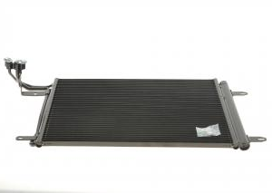 Радіатор кондиціонера VW Caddy III,IV/Golf/Jetta/Skoda Octavia 03- NRF 35520 (535х388х16)