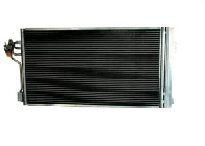 Радіатор кондиціонера MB Vito 639 08-14 NISSENS 940178