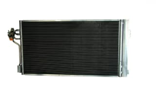 Радіатор кондиціонера MB Vito 639 08-14 NISSENS 940178
