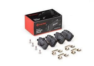 Колодки MB C-class (W203/CL203/S203) 00-11 (Lucas) передні BREMBO  P 50 045